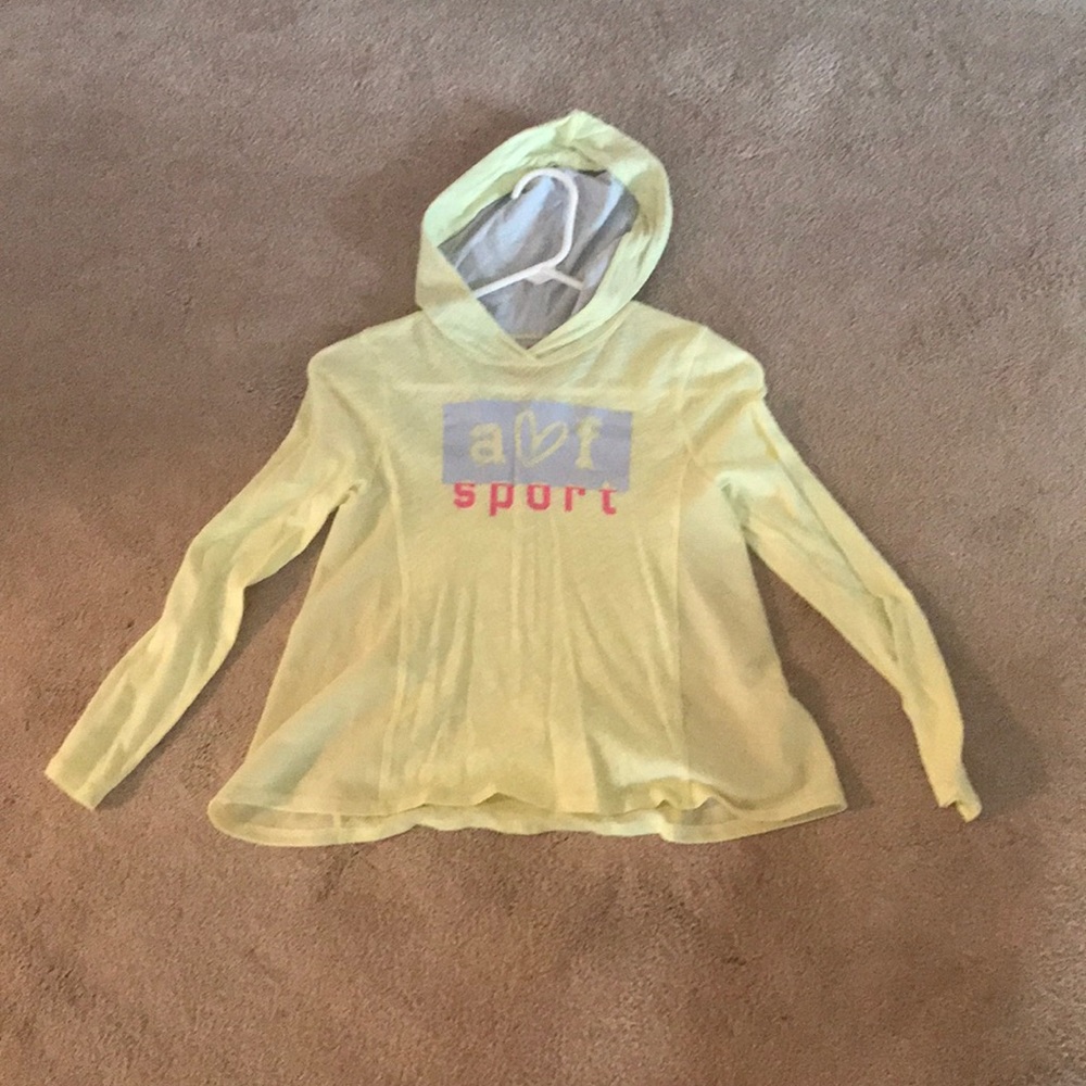 Yellow Abercrombie&Fitch size12 thin sweatshirt